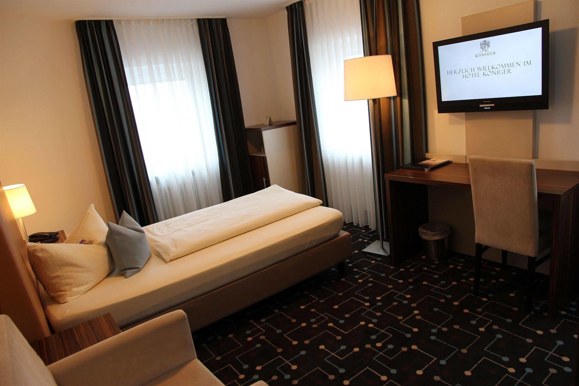 Hotel Koeniger Pliening Luaran gambar