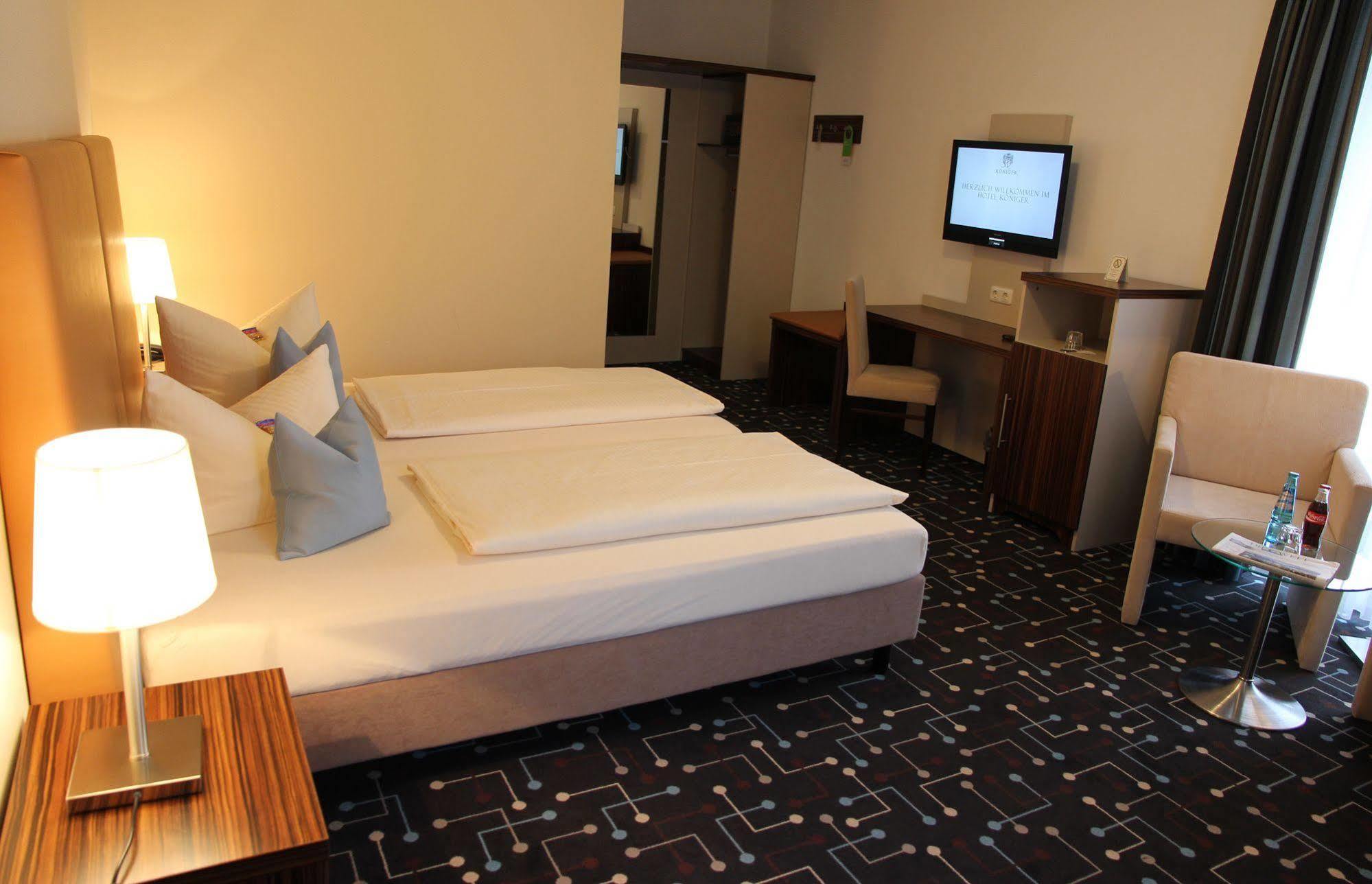 Hotel Koeniger Pliening Luaran gambar