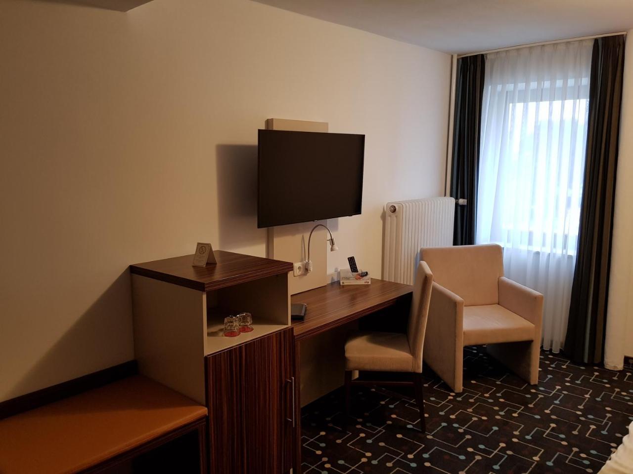 Hotel Koeniger Pliening Luaran gambar